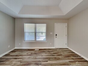 2425 Saluda Dr in Gastonia, NC - Foto de edificio - Building Photo