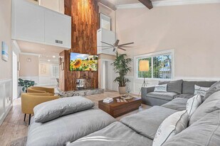 366 34th Ct SW, Unit ID1460466P in Vero Beach, FL - Building Photo