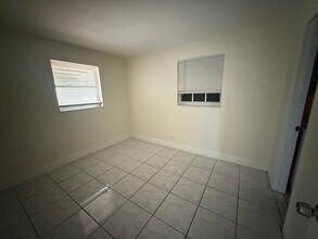 5698 Gramercy Dr in West Palm Beach, FL - Building Photo - Building Photo