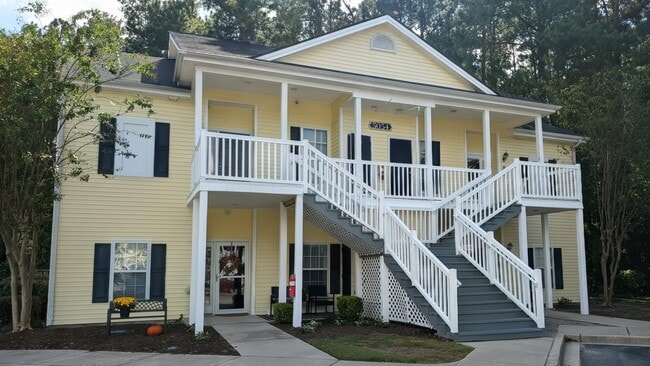 5054 Belleglen Ct, Unit 201