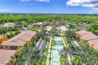 9076 Rialto St in Naples, FL - Building Photo - Building Photo