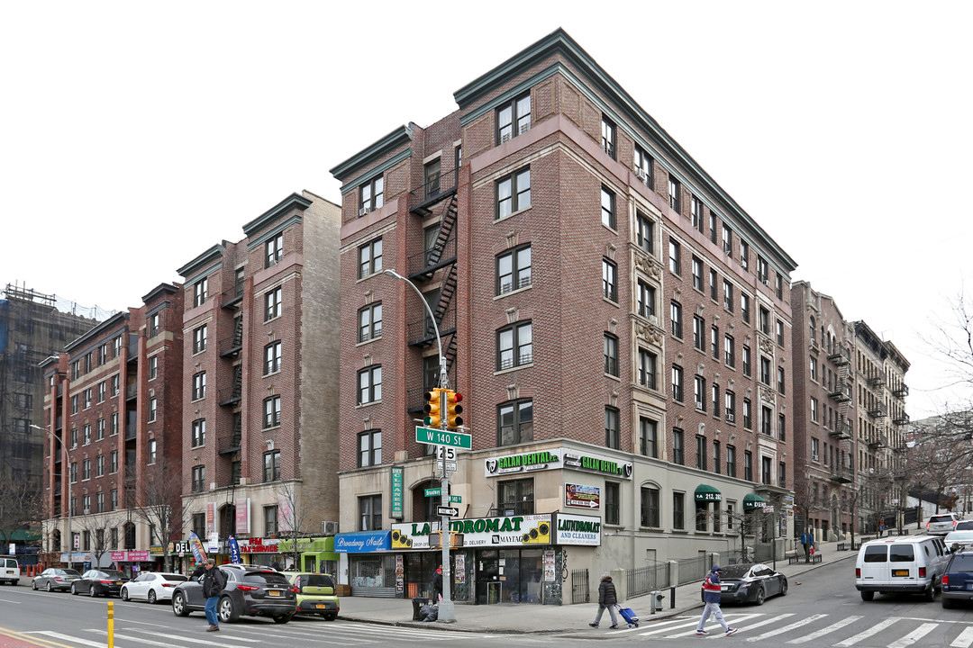 3440-3448 Broadway in New York, NY - Building Photo