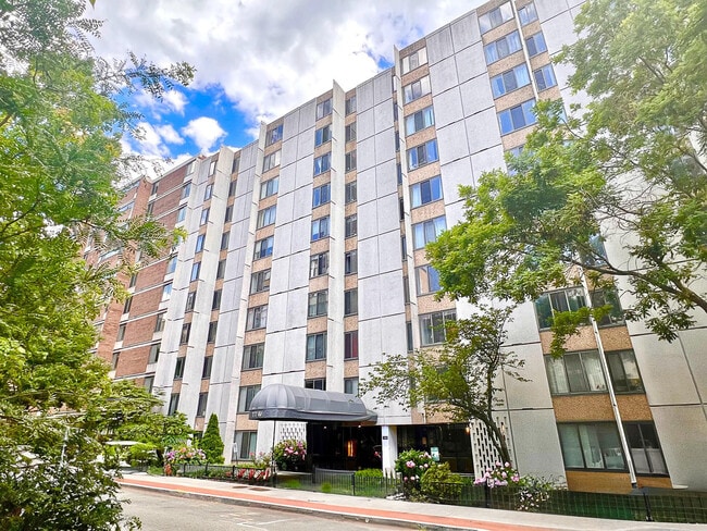 property at 1440 N St NW