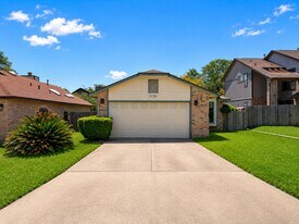 5726 Spring Sunshine in San Antonio, TX - Building Photo