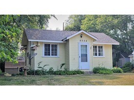 2335 Hemlock Ln N in Plymouth, MN - Building Photo