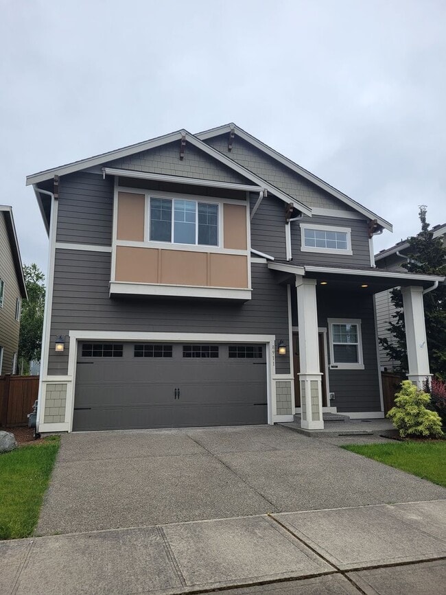 8911 Corona St NE in Lacey, WA - Building Photo - Building Photo