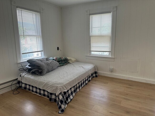3 Marsh Ln, Unit 2 in Adams, MA - Building Photo - Building Photo