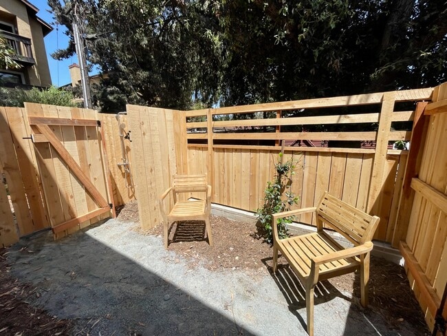 118 Grandview St, Unit 118 Dadu in Encinitas, CA - Foto de edificio - Building Photo