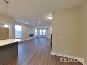 303 Thomas Point Dr in Fortville, IN - Building Photo - Building Photo