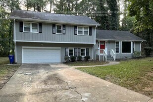 542 Allana Ct in Stone Mountain, GA - Building Photo