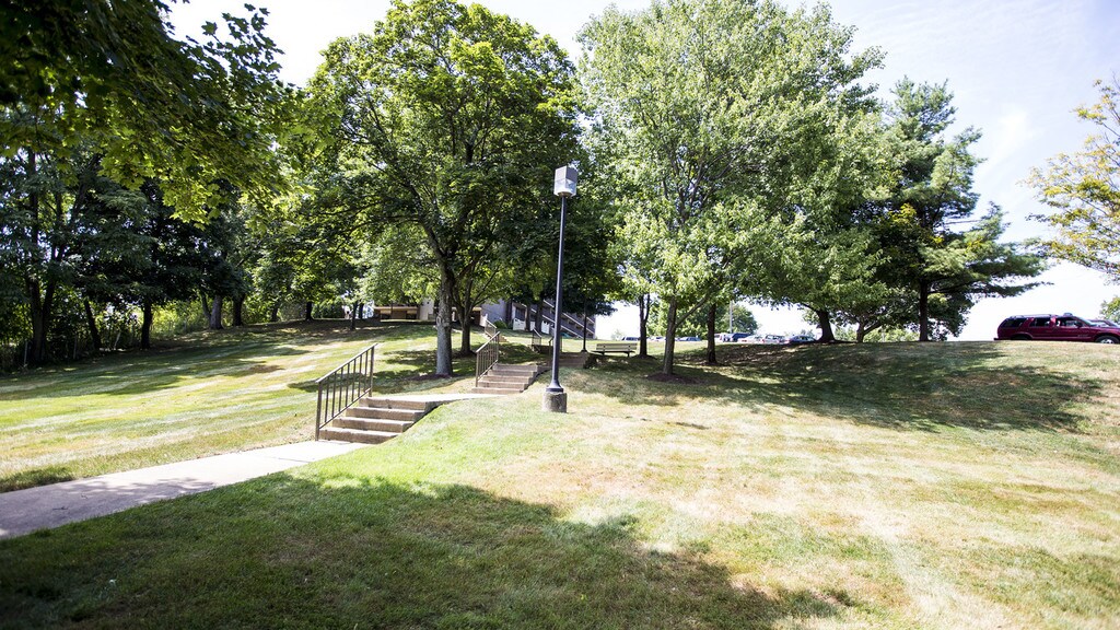 Perrytown Place Apartments in Pittsburgh, PA