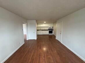 17 Sinai Cir, Unit B9 in Chelmsford, MA - Building Photo - Building Photo