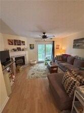 168 Sweet Allen Farm Rd in South Kingstown, RI - Building Photo - Building Photo