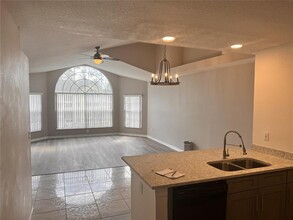 2007 Royal Bay Blvd in Kissimmee, FL - Building Photo - Building Photo