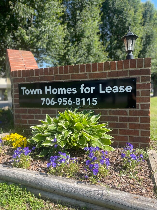 Glen Ridge Townhomes