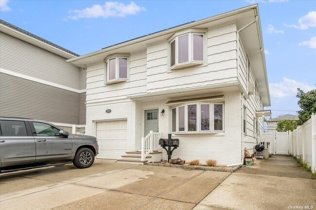 property at 339 E Chester St