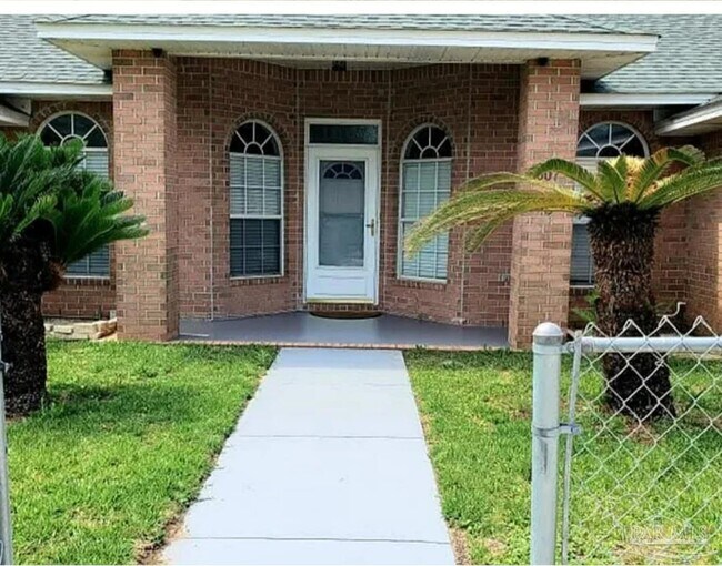 1007 W Government St in Pensacola, FL - Building Photo - Building Photo