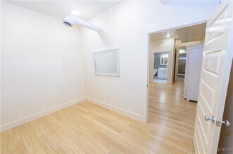 435 S Warren St in Syracuse, NY - Building Photo - Building Photo