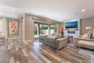 125 E Opulent Rose Ave in Las Vegas, NV - Building Photo - Building Photo