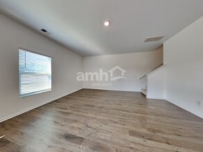 486 Spanish Wells Rd in Hilton Head Island, SC - Building Photo - Building Photo