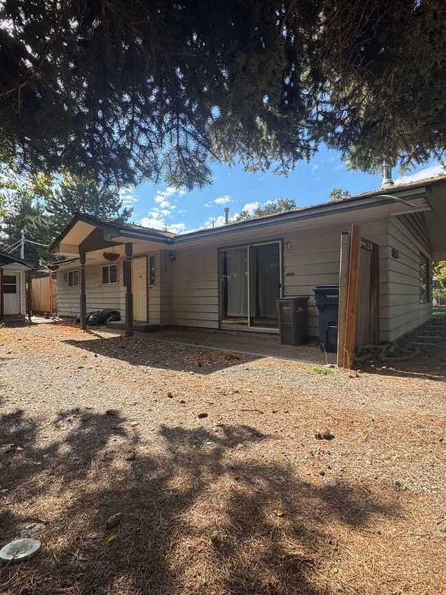 property at 310 W 12th Ave