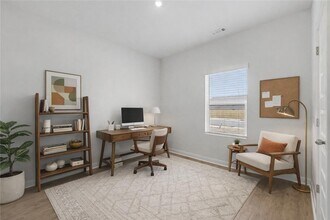 4628 W Aurora St in Fayetteville, AR - Building Photo - Building Photo