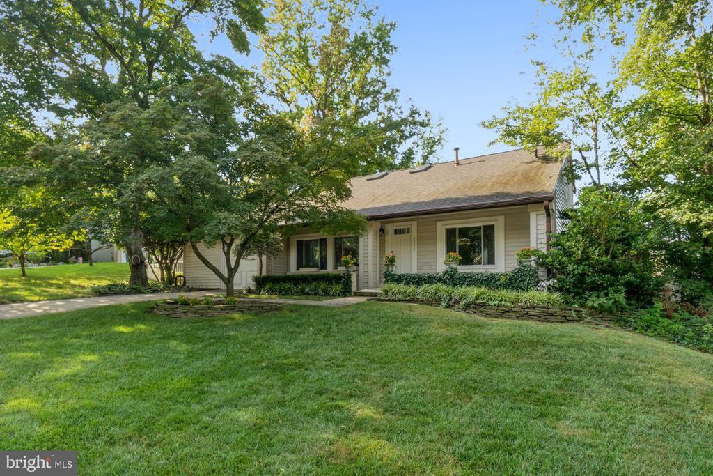 4339 Stream Bed Way in Alexandria, VA - Building Photo