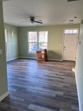 1011 Meadow View Dr in Salisbury, MD - Building Photo - Building Photo