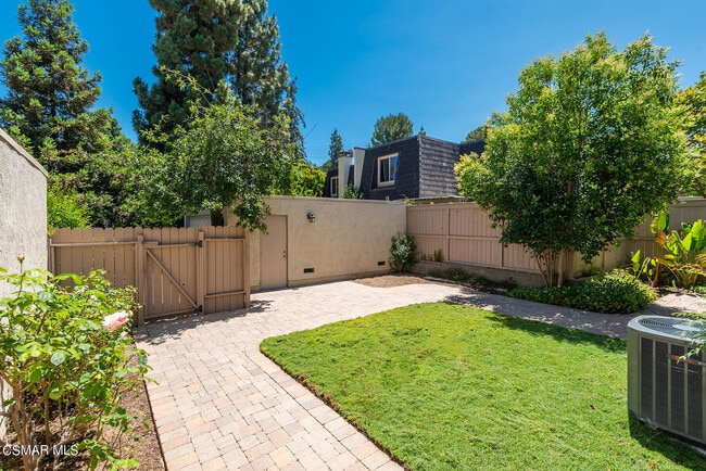 1520 Redwood Cir in Thousand Oaks, CA - Building Photo - Building Photo