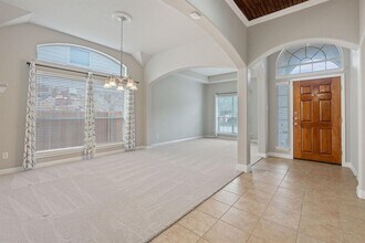 1104 Lynsenko Dr in Cedar Park, TX - Building Photo - Building Photo