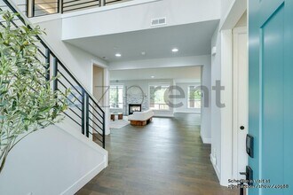 22530 Meridian Ave S in Bothell, WA - Foto de edificio - Building Photo