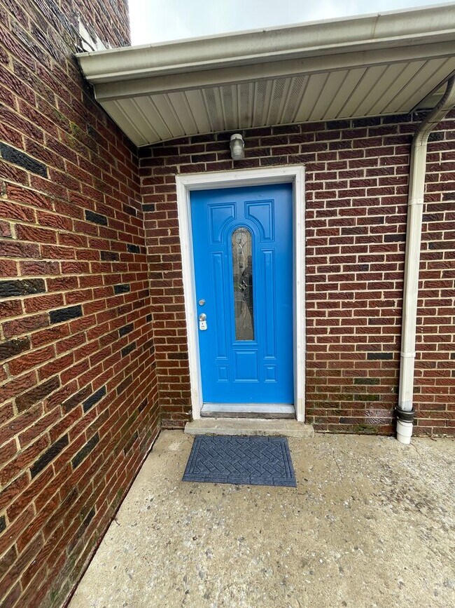 2012 Ed Temple Blvd in Nashville, TN - Building Photo - Building Photo