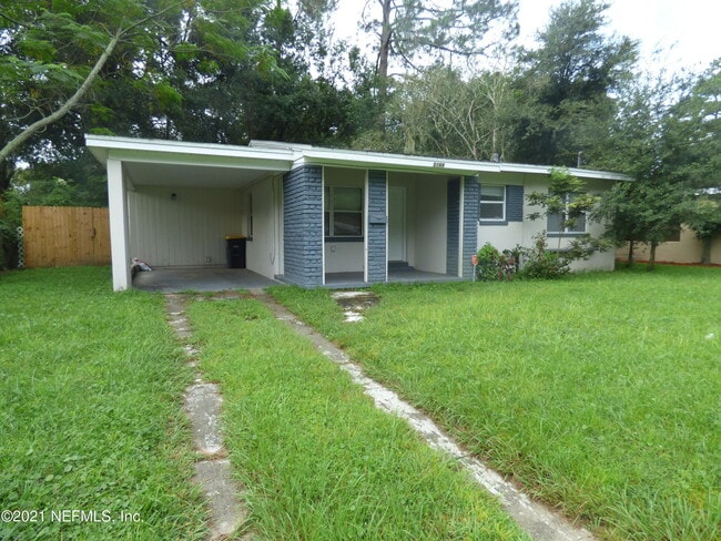 5166 Camille Ave in Jacksonville, FL - Building Photo - Building Photo