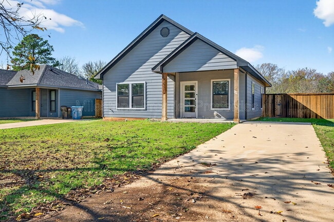 1431 S 7th Ave in Denison, TX - Building Photo - Building Photo