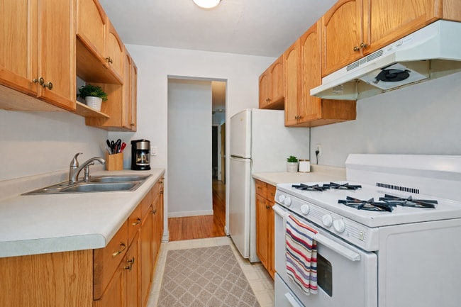 515 5th St SE in Minneapolis, MN - Building Photo - Building Photo