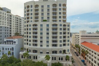 Esplanade Grande in West Palm Beach, FL - Building Photo - Building Photo