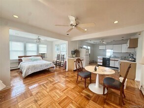 518 Lindell Blvd in Long Beach, NY - Building Photo - Building Photo