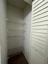 8200 SW 210th St, Unit 113 in Cutler Bay, FL - Building Photo - Building Photo