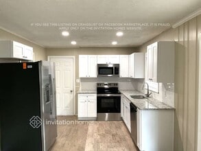 759 Birchwood Ln SW in Marietta, GA - Foto de edificio - Building Photo