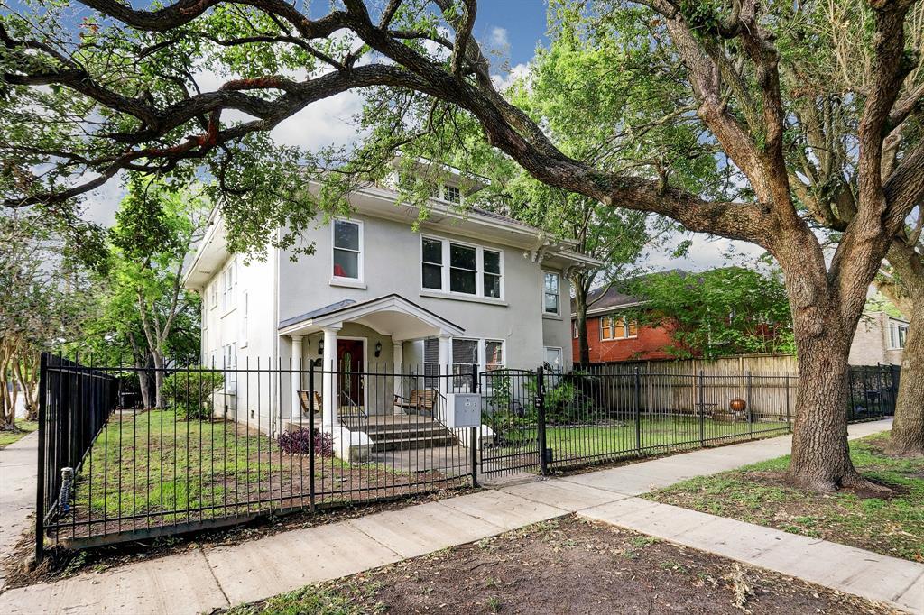 418 Branard St in Houston, TX - Building Photo
