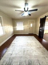 2131 N Travis Ave in Springfield, MO - Building Photo - Building Photo