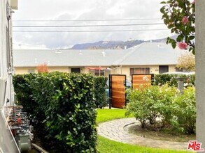 1700 Griffith Park Blvd in Los Angeles, CA - Building Photo - Building Photo