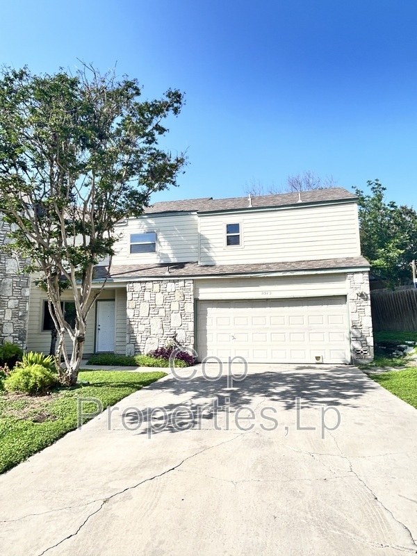 property at 8573 Echo Creek Ln