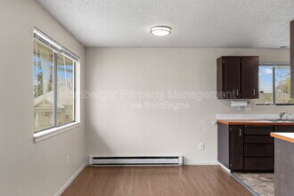 911 E Bridgeport Ave in Spokane, WA - Building Photo - Building Photo