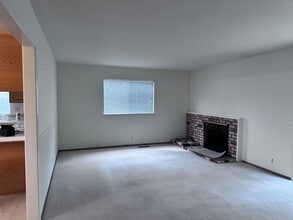 1401 S Mary Ave in Sunnyvale, CA - Foto de edificio - Building Photo
