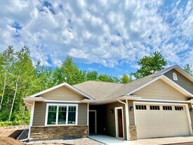 3734-3734 Stebner Rd in Hermantown, MN - Building Photo
