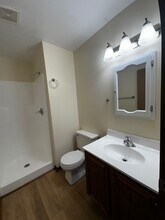 6 Bahr Cir in Madison, WI - Foto de edificio - Building Photo
