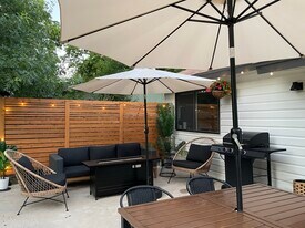 10200 Quail Valley Blvd in Austin, TX - Building Photo