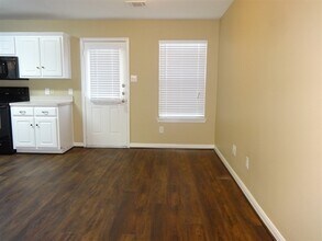 4530 Nueces River Loop in Spring, TX - Foto de edificio - Building Photo