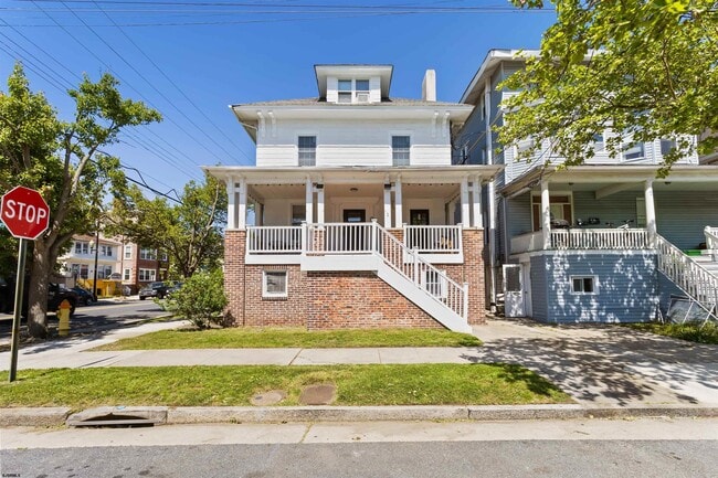 property at 1 S Delancy Pl